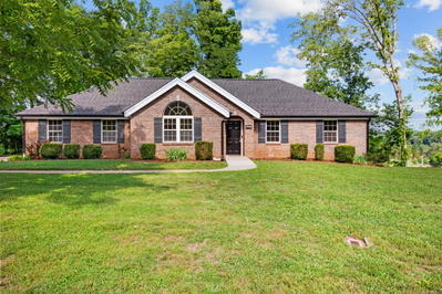 1804 Warfield Dr