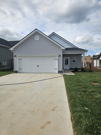 2696 Brewster Dr