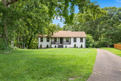 102 Walton Ct