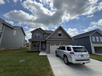 367 Cardinal Creek