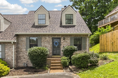 400 Deerpoint Cir