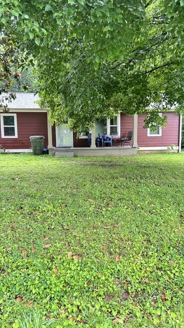 617 Fall River Rd