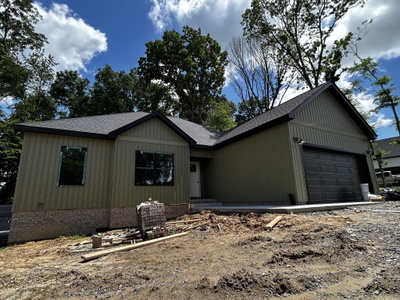 1252 Vickie Ln