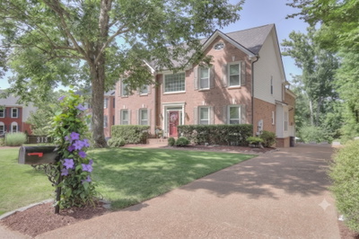 313 Saddlebridge Ln