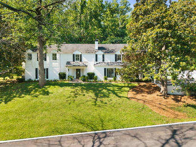 2301 Chickering Ln