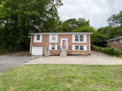 4819 Linbar Dr