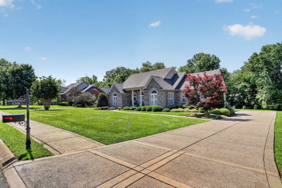 110 Bloomsbury Dr