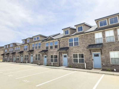1000 Henry Place Blvd #601