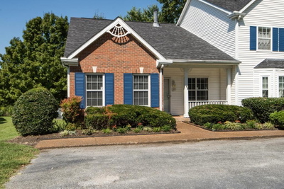 1215 Carriage Park Dr