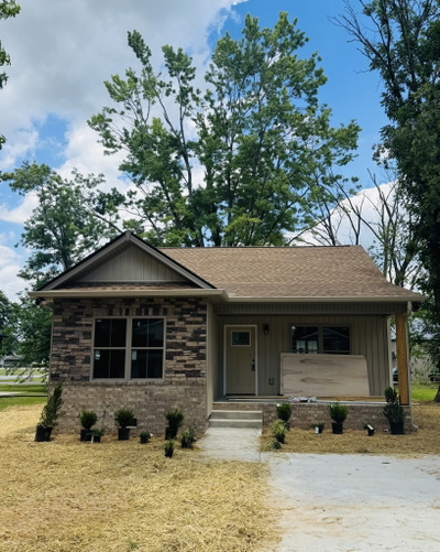207 Strawberry St