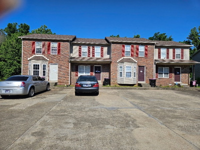 2048 Tynewood Dr