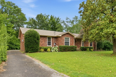 118 Carriage Dr