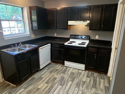 807 Holder Ct