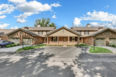 318 Kingswood Ct
