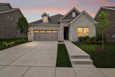 366 Triple Crown Cir