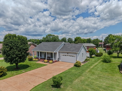 1102 Wedgewood Dr