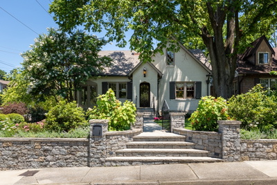 2720 W Linden Ave
