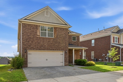 300 Black Thorn Ln