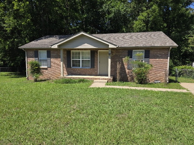 105 Monarch Ln