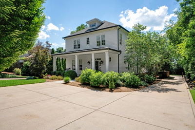 815 Wilson Blvd