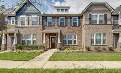 1049 Henley Pvt Ln