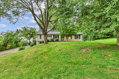 916 Beacon Dr