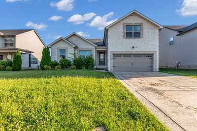 506 Latham Ct