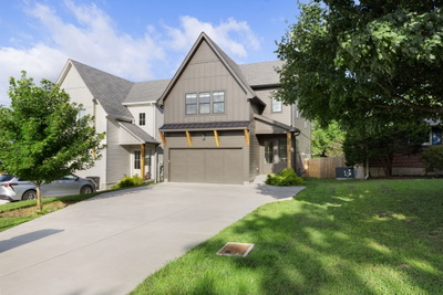2610A Barclay Dr