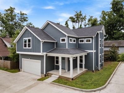 1406 Riverside Dr