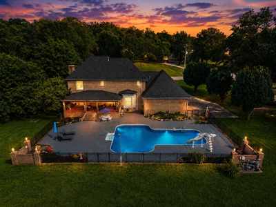 1012 Stirlingshire Dr