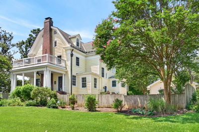 1104 Riverside Rd