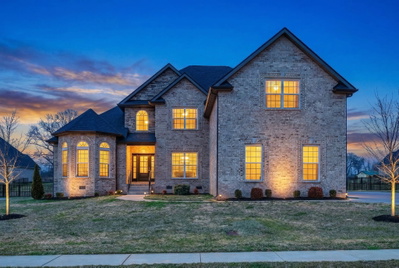 313 Clarabelle Ln