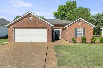 2024 Glastonbury Dr