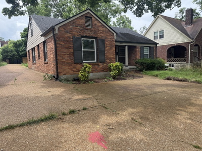 2815 Acklen Ave