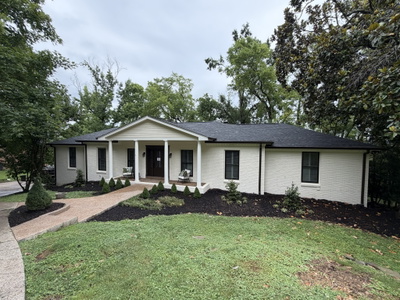 618 Hunters Ln