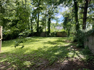 111B Newell Ave