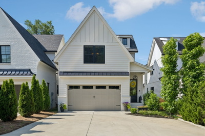 939 Woodmont Blvd