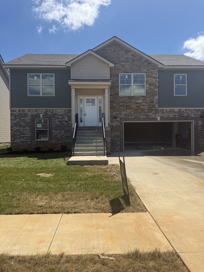 350 Cardinal Creek