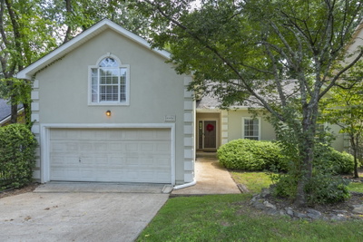 1004 Elmshade Ln