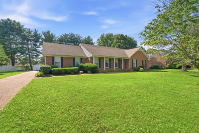 3015 Hartford Dr