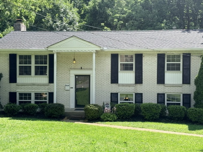 3755 Faulkner Dr