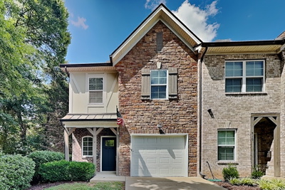 512 Hickory Leaf Ct