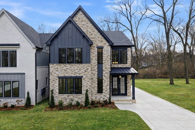 1525 Graybar Ln