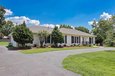109 Knoll Ln