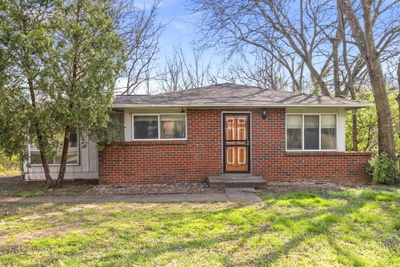 1917 Louanne Dr