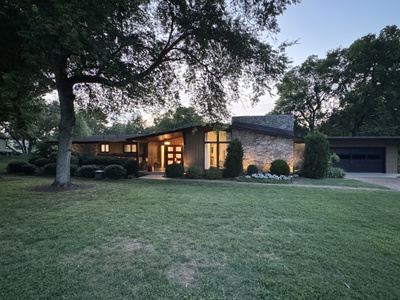 305 Louviers Ln
