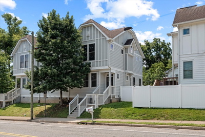 602 Douglas Ave