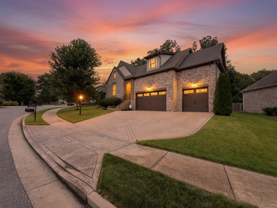 2553 Hessey Pass