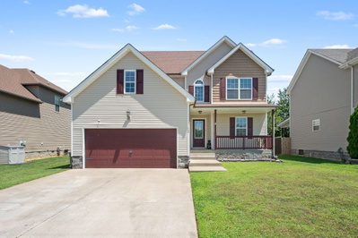 689 Fox Hound Dr