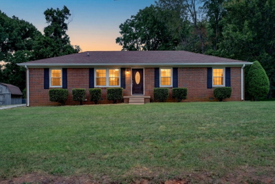 2710 Dove Ct